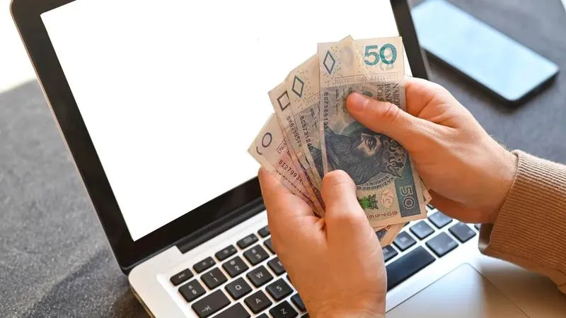 Ciekawe sposoby, jak zdobyć pieniądze na komputer marzeń