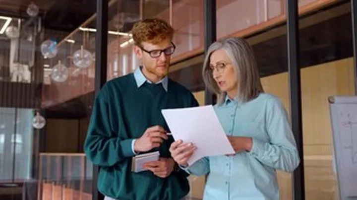 Jakie wynagrodzenie oferują płatne staże? Sprawdź, ile można zarobić!