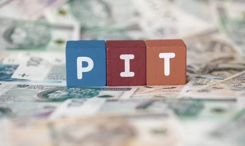 Kiedy mogę się spodziewać przelewu za PIT? Sprawdź ważne daty!