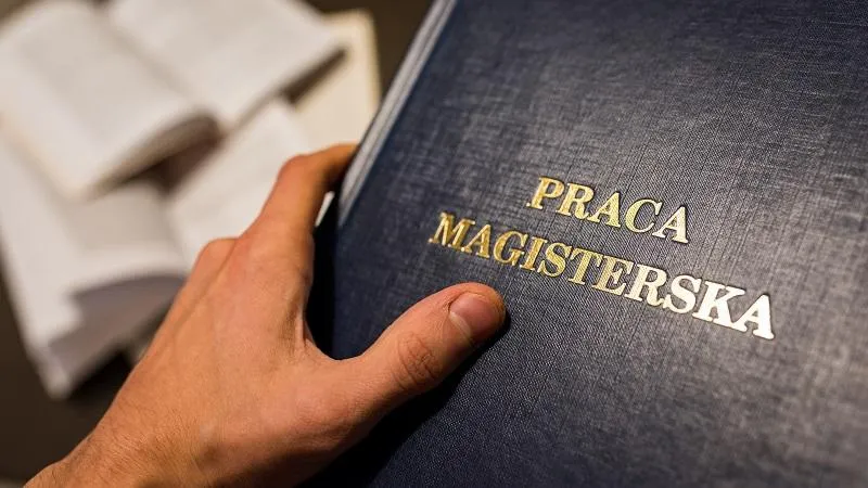 Liczba słów na stronę