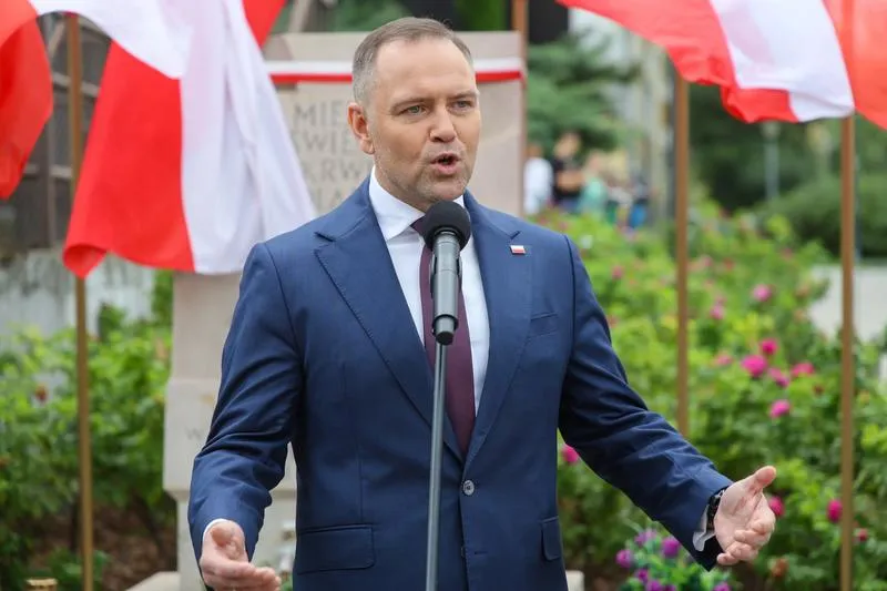 Obowiązki pracowników IPN