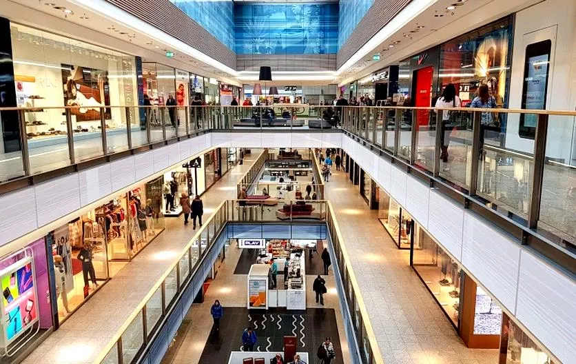 Przychody centrów zakupowych
