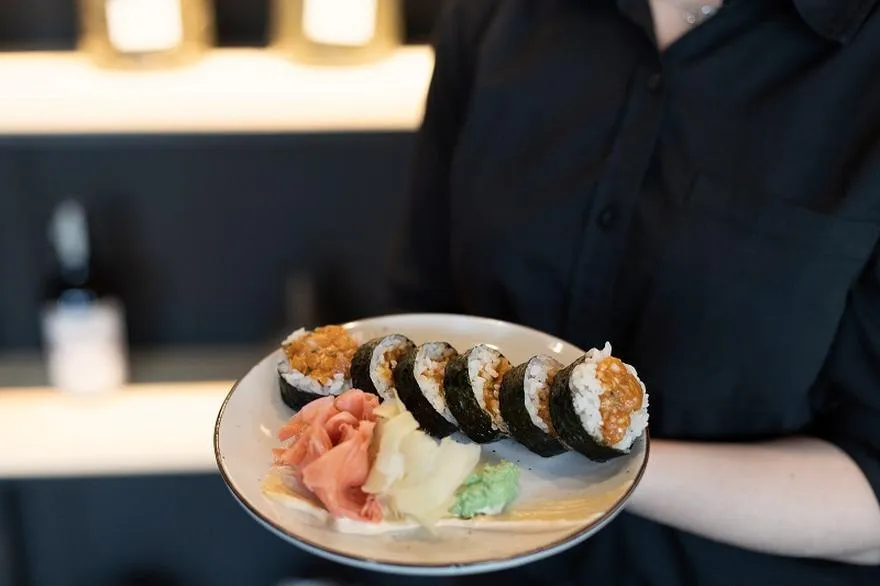 Zarobki sushi mastera