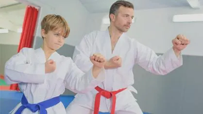 Zarobki zawodników MMA